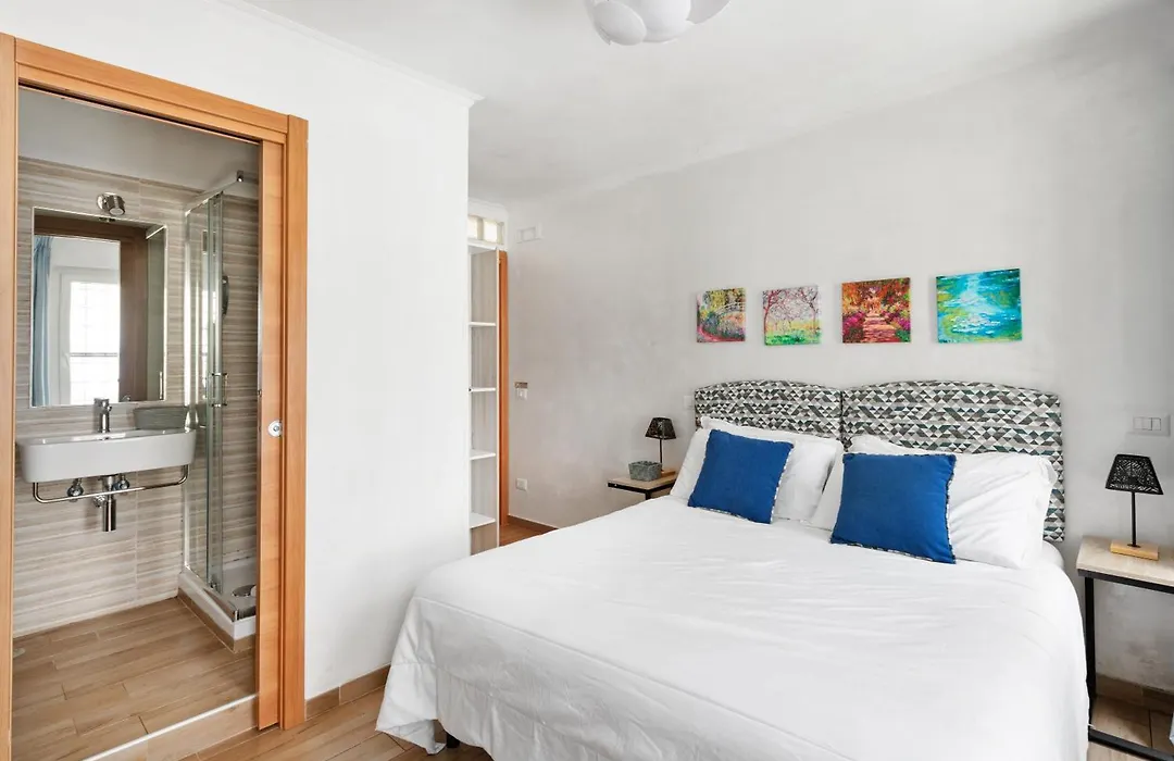 Retro Guest House-1